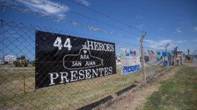 Pol�mica: la Base Naval aclar� que las banderas del ARA San Juan no fueron descolgadas