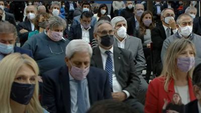 Hombro con hombro: los sindicalistas que respaldaron al nuevo gabinete