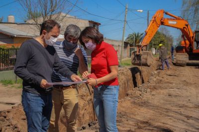 El Municipio comenzó una importante obra hidráulica en Las Campanas que posibilitará la llegada del asfalto