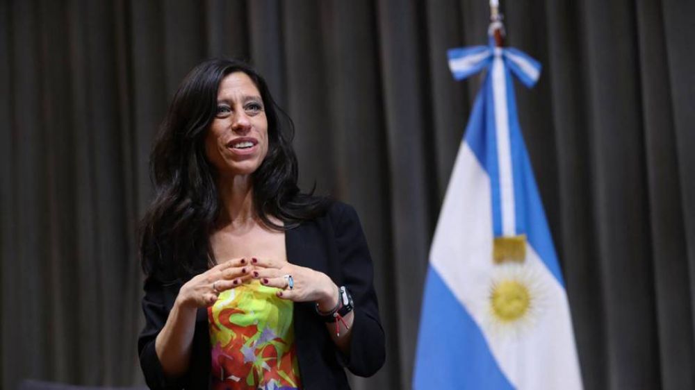 Tras reunirse con M�ximo, Paula Espa�ol logra evitar que la reemplacen por Hern�n Letcher