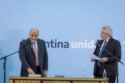 Sin prisa pero sin pausa, la impronta Manzur al ritmo de gobierno