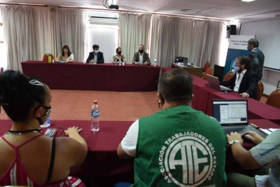 Mendoza: Sin el SUTE, estatales acordaron el cierre de la paritaria 2021