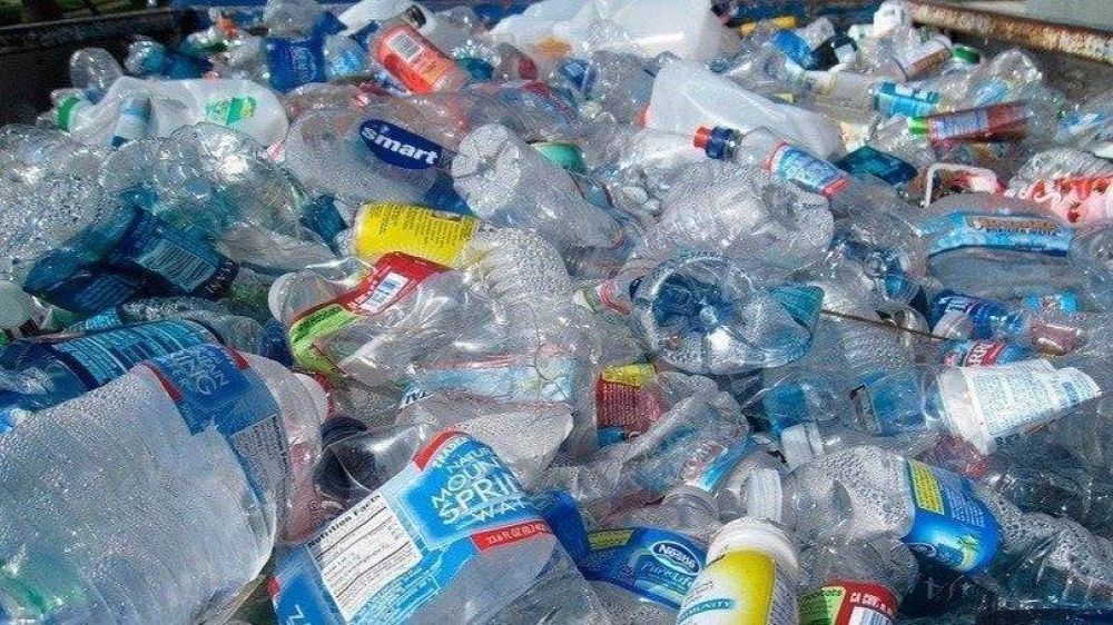 Alcalda de El Alto y empresas privadas activan campaa de reciclaje de botellas pet
