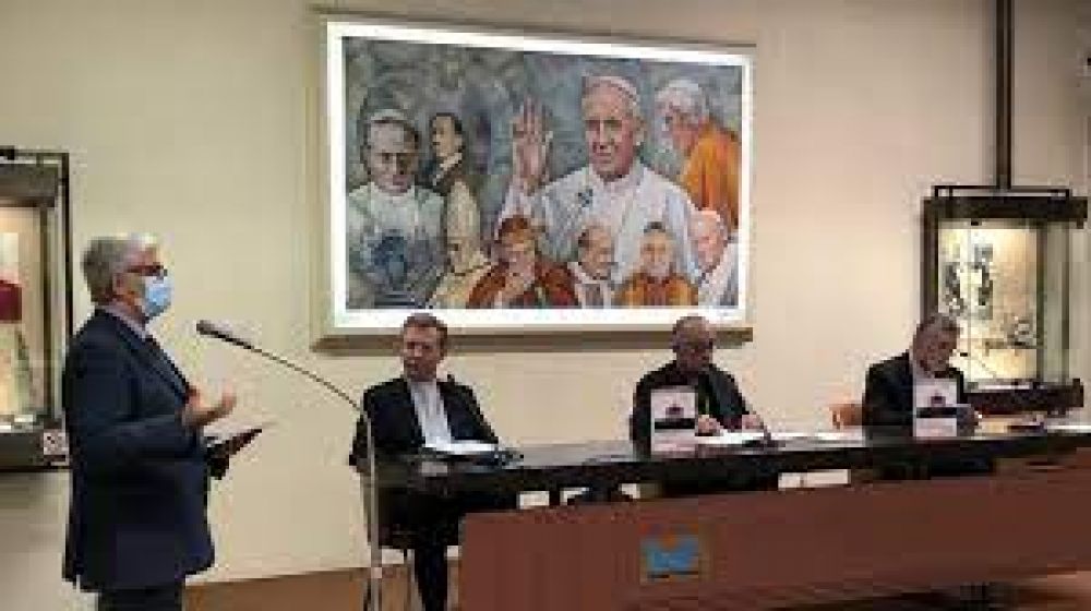 Cardenal Omella: La teolog�a y pastoral del Papa se reflejan en la �Iglesia sinodal�