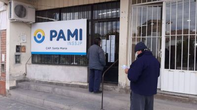 Fuerte reclamo de bioqu�micos al PAMI