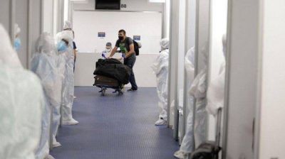 Los argentinos que vengan desde el exterior ya no deber�n aislarse