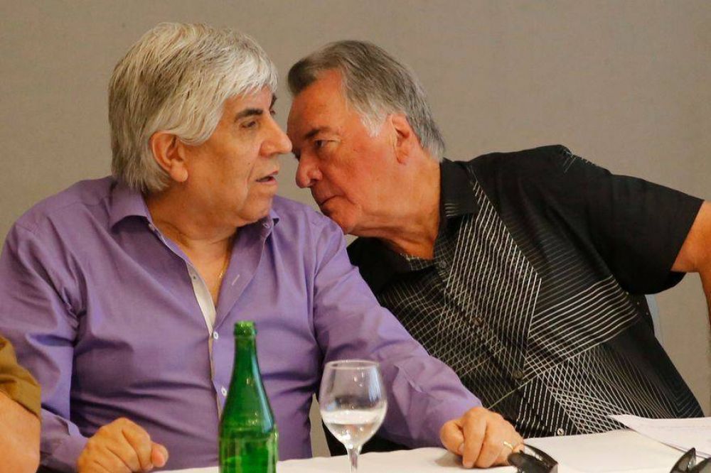 El fútbol bifurca otra vez los caminos de Hugo Moyano y Luis Barrionuevo