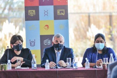 GIRSU. Emprendedoras y emprendedores, ex recuperadores de los basurales, reciben fondos de parte del Gobierno provincial