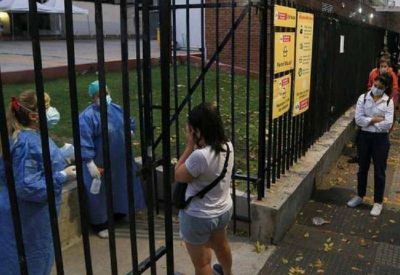 Alertan que el GCBA comenz� a desvincular �por mail� a personal sanitario contratado en pandemia