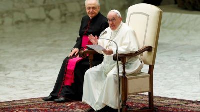Catequesis del Papa: Cristo con su gracia nos hace justos