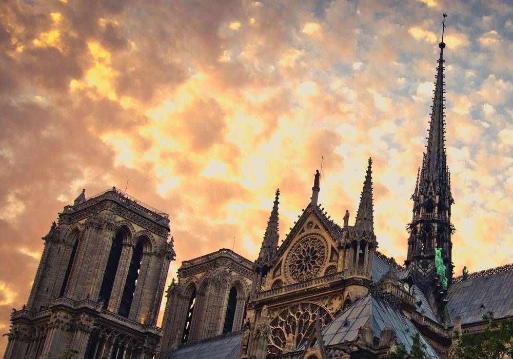 Poco más de la mitad de la población francesas ya no cree en Dios, según encuesta de 2021