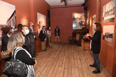 Promueven la inclusi�n financiera y derechos electorales para migrantes