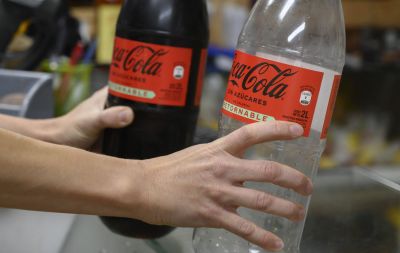 Coca-Cola lanza su “Promo Retornables” y alienta a adoptar un cambio de hábito positivo