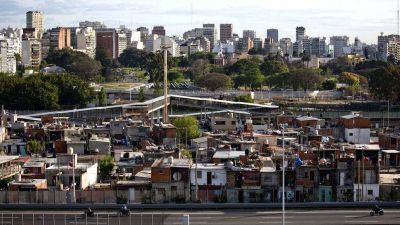 La pobreza lleg� al 40,6% en la primera mitad del a�o y alcanz� a 18,8 millones de personas en todo el pa�s
