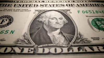 El Gobierno impone nuevo cepo casi total al dólar financiero para frenar sangría de reservas