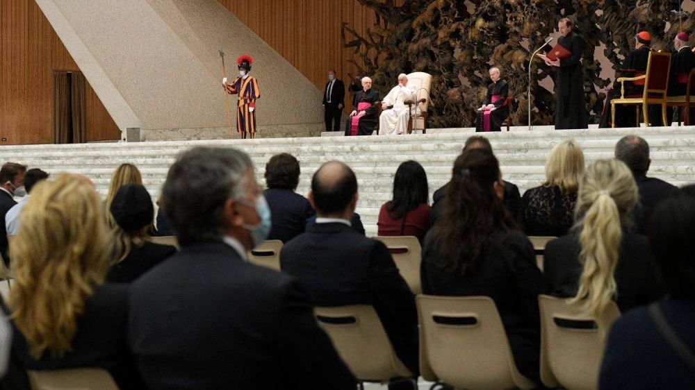 El Papa en Audiencia: en nombre de Jess no se puede hacer a nadie esclavo
