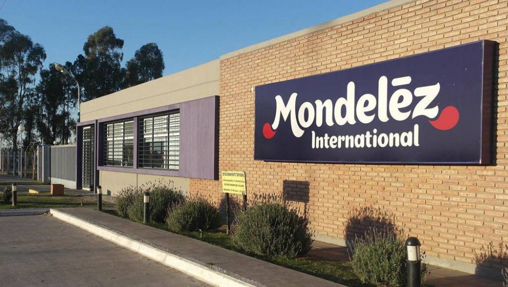 La empresa Mondelez insiste en que no hay despidos masivos, sino contratos temporales que caducaron