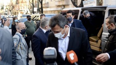 La reducci�n de planes, la bandera de Alberto, Massa y Cristina para lo que queda del mandato