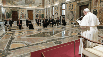La sinodalidad y el primado de Pedro no est�n re�idos, defiende el Papa Francisco