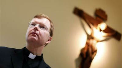 Abusos: Asesor del Papa pide a episcopados tener 