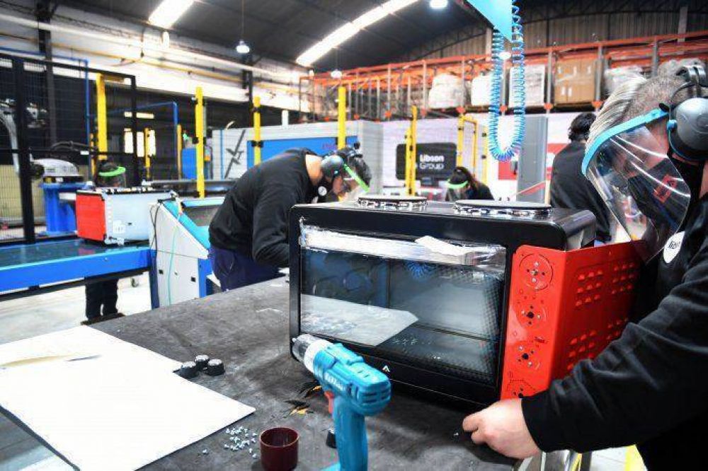 Industria anot� segunda ca�da consecutiva en agosto pero se mantuvo arriba de niveles prepandemia