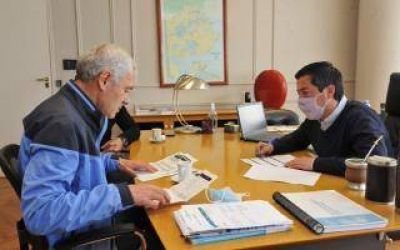 Nardini recibi� a dos intendentes peronistas y celebr� 