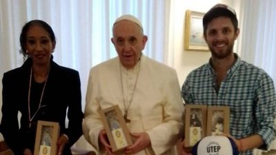 El Papa recibió a un joven de los movimientos populares
