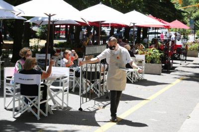 Gastronom�a y hoteler�a: �Si pagaran lo que corresponde tendr�an trabajadores de sobra�