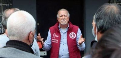 Canillitas se manifestaron frente a la distribuidora Rubbo contra la venta directa
