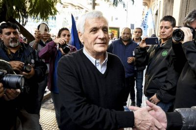 Para Cal�, los libertarios �no trabajaron todav�a, no saben lo que son los derechos laborales� y hay que �entenderlos� y �adoctrinarlos�