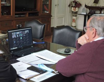 Lunghi disert� en la cumbre mundial de alcaldes: �El futuro ya lleg� y hay que trabajar para que nadie quede atr�s�