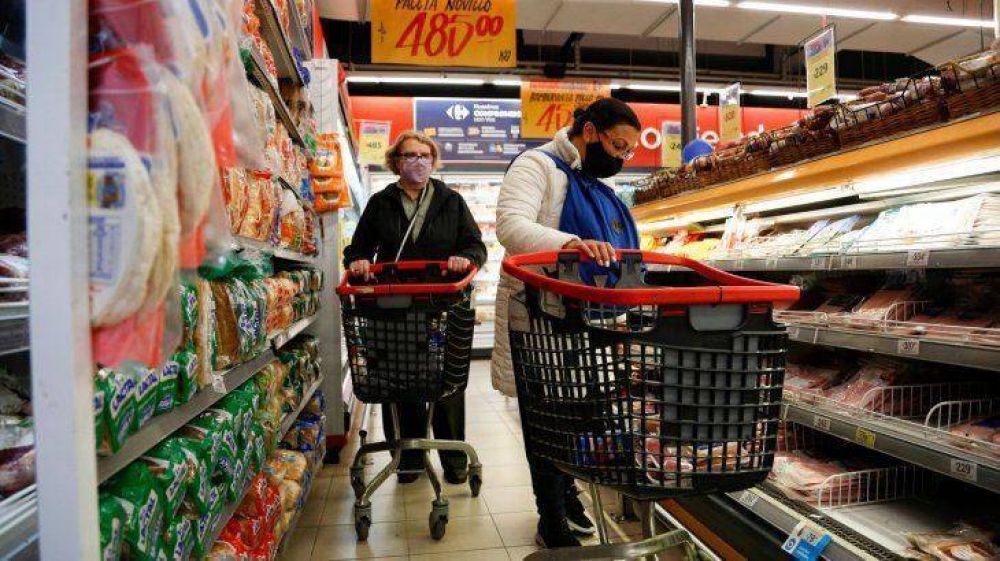 Hay diferencias de hasta el 40% entre los precios actuales y los dispuestos en el congelamiento