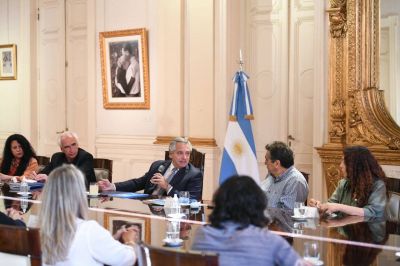 La CTA Aut�noma se reuni� con Alberto y se llev� el compromiso de que �no va a haber negociaci�n de la deuda afectando los intereses del pueblo argentino