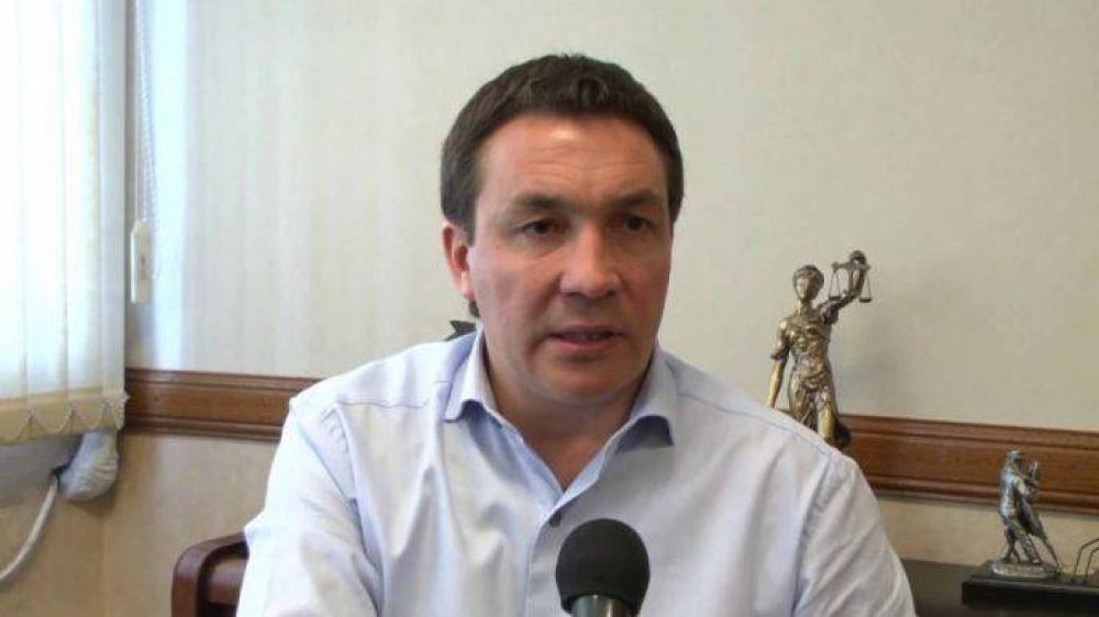 Watson asegur� que en las elecciones habr� dos modelos de pa�s en pugna