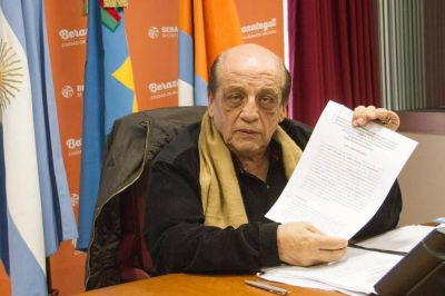 Mussi visit� la sociedad de fomento San Carlos
