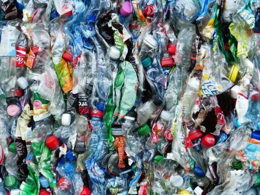 El nuevo plan de las grandes marcas para los residuos plásticos