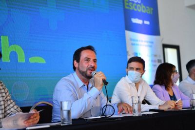 Expo Escobar: Ariel Sujarchuk, Augusto Costa e importantes autoridades provinciales encabezaron un coloquio con los secretarios y secretarias de Producción de los 135 municipios bonaerenses