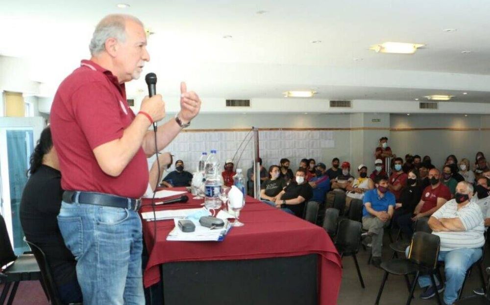 Omar Plaini: �Estamos en un proceso determinante de la CGT�  