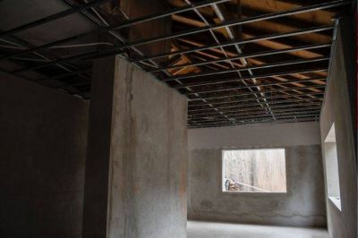 Moreno: Avanzan las obras de reacondicionamiento del Instituto Educativo N�21 �Ricardo Rojas�