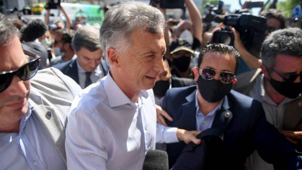 Macri podr�a pedir asilo pol�tico por la causa de espionaje ilegal
