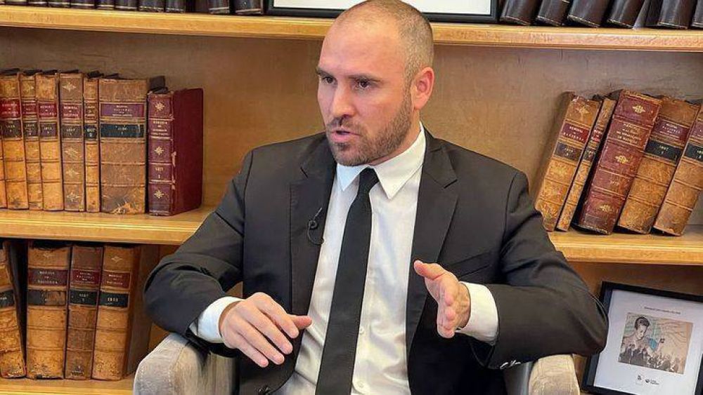 Canje y licitaci�n: Guzm�n sale a despejar vencimientos de deuda de noviembre y a sumar fondeo