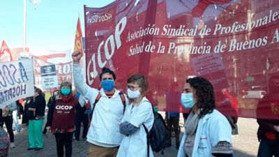 Médicos bonaerenses definen la continuidad de plan de lucha por salarios