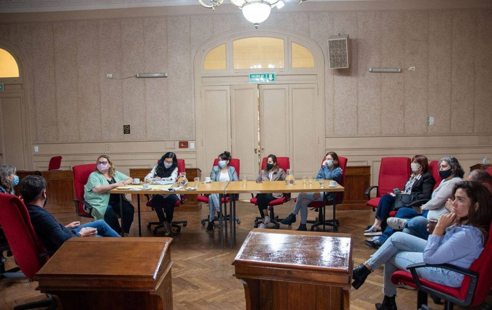 Campana: El Consejo de G�nero y Violencia Familiar se volvi� a reunir para analizar proyectos