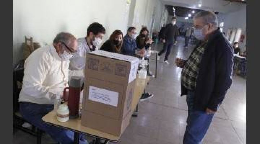 A das de las elecciones, el 22% de los sanjuaninos asegura que no defini su voto