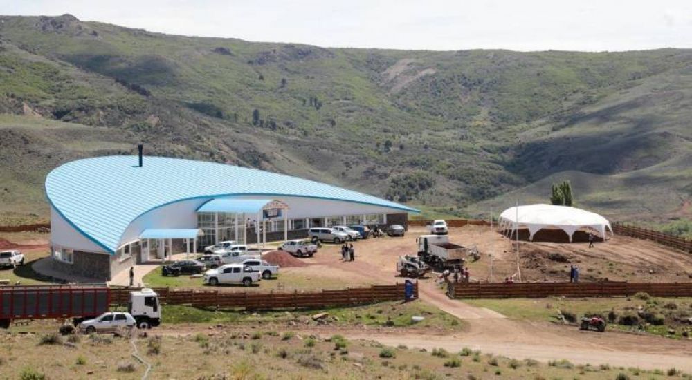 Qued inaugurado el primer Hospital con medicina Mapuche