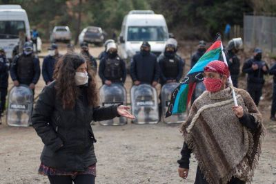 La Justicia anuló una decisión del Gobierno que reconocía derechos a mapuches sobre tierras en Bariloche