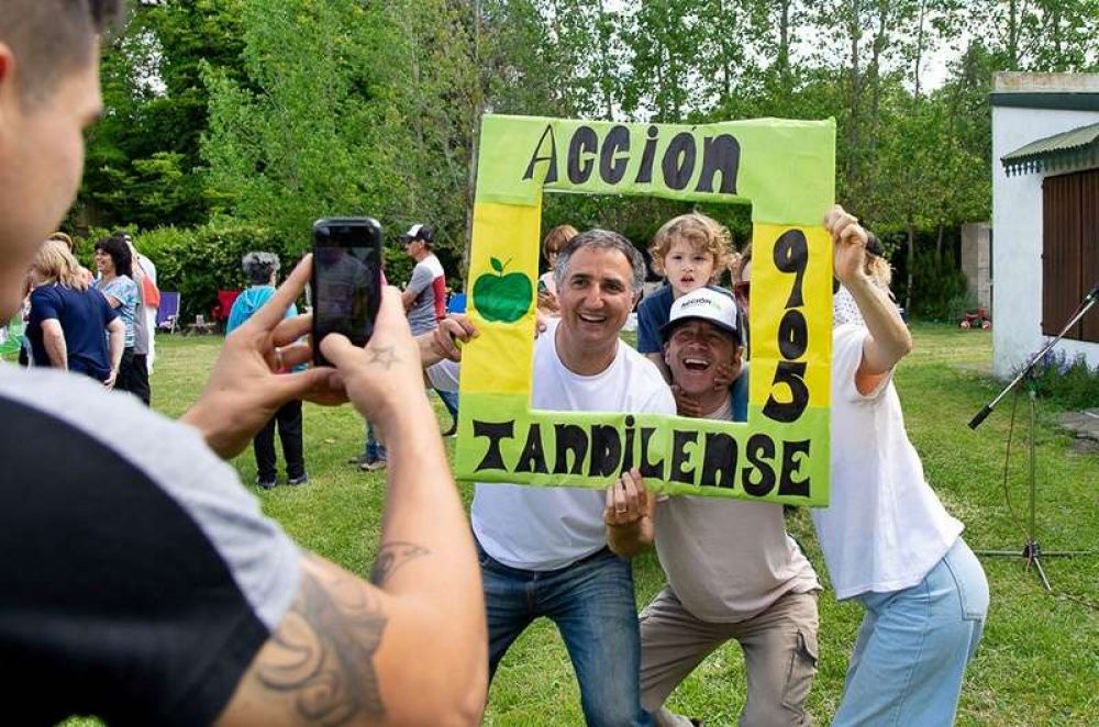Acción Tandilense cerró su campaña el domingo pasado, almorzando con un grupo de vecinos