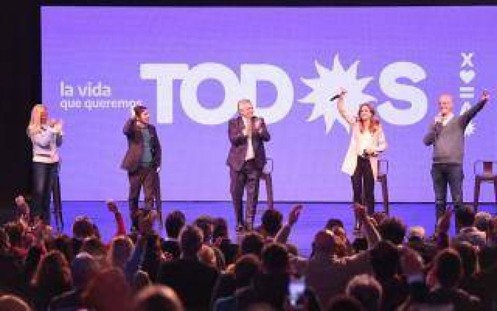 Elecciones 2021: Alberto Fern�ndez encabeza acto de cierre de campa�a del Frente de Todos en Merlo