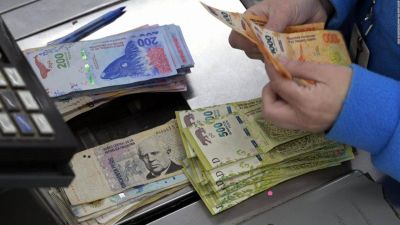 Los salarios aumentaron un 4% y superaron t�midamente a la inflaci�n de octubre que fue de 3,5% pese al congelamiento de precios