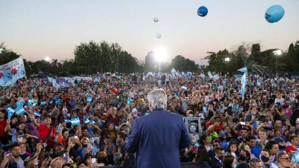 Marcha en respaldo al Gobierno: con Cristina Kirchner alejada de la escena principal, Alberto Fern�ndez busca empoderar su gesti�n
